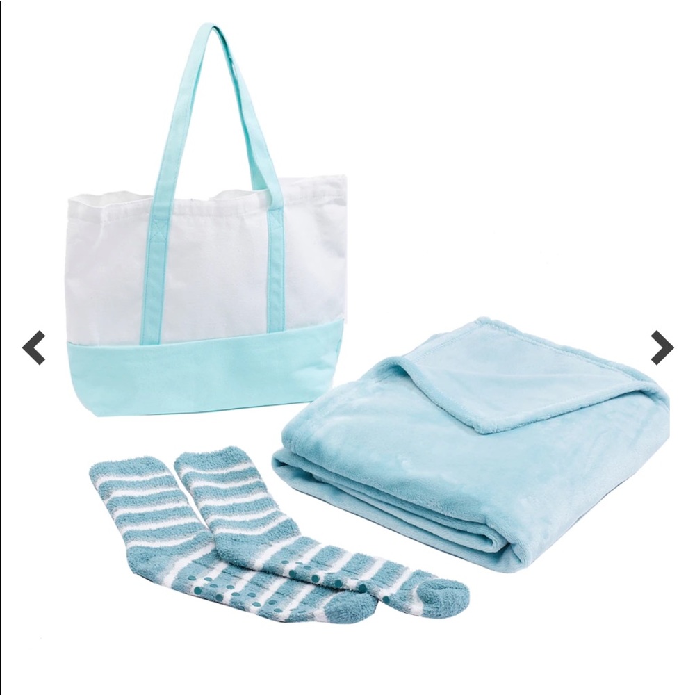 HomeSuite Essentials Tote Bag with Throw & Socks